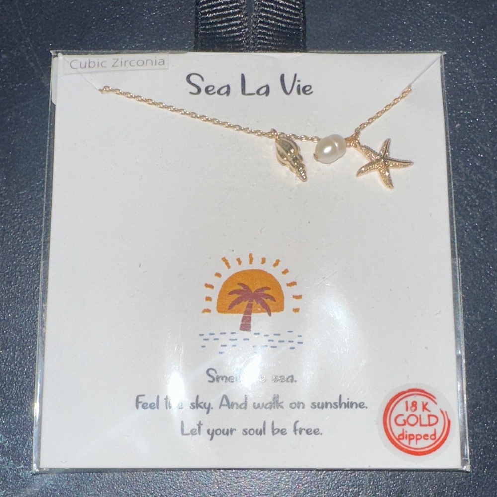 Sea La Vie Gold Tone Beach Necklace Starfish Conch Pearl 18 K Gold Dipped